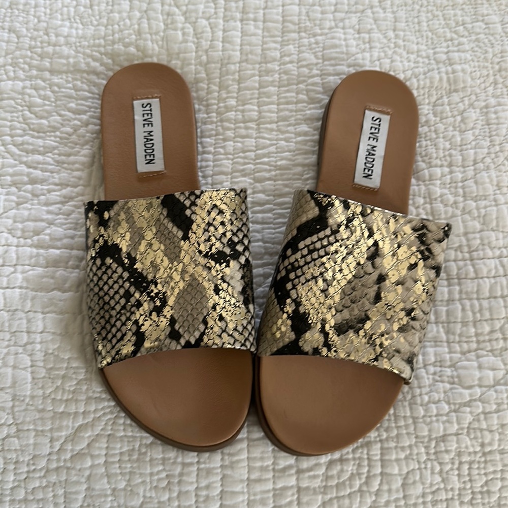 BRAND NEW Steve Madden sandals size 7